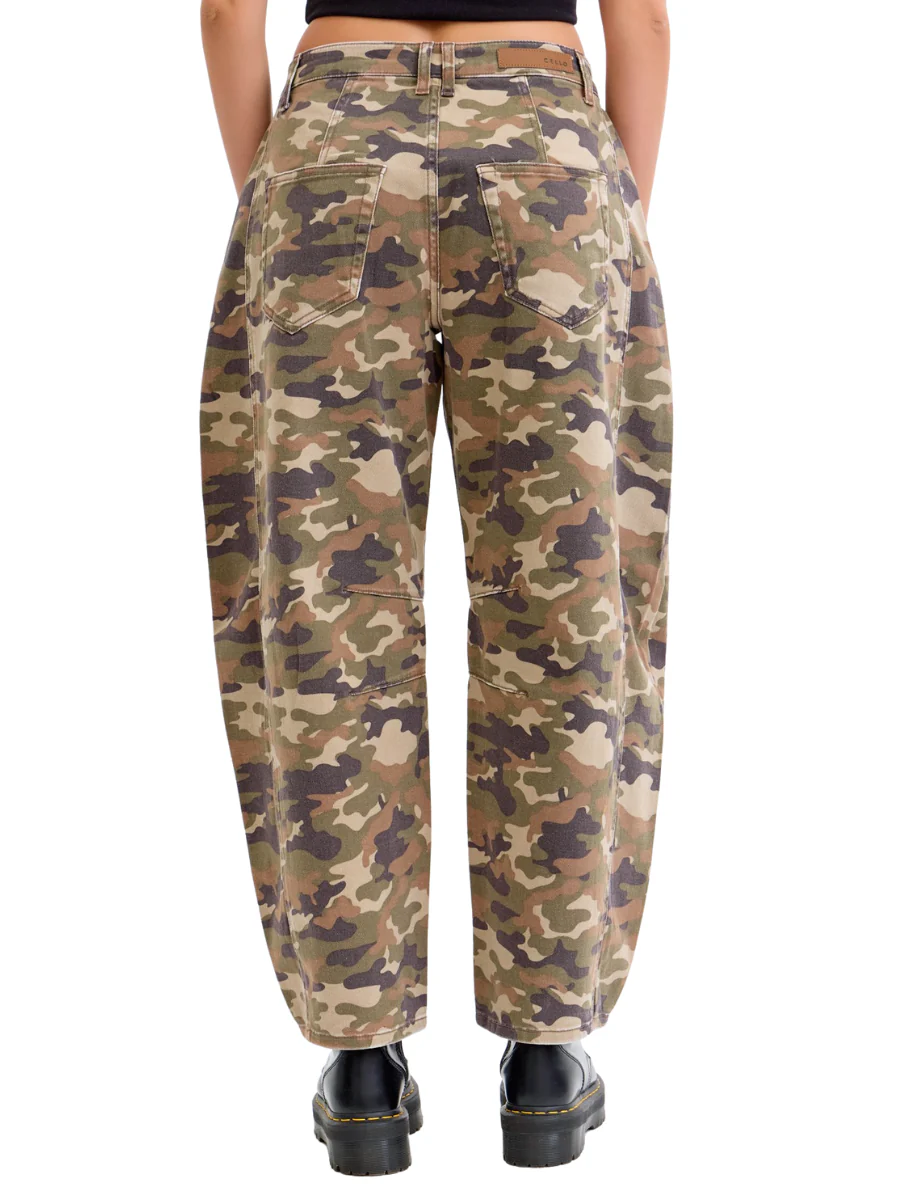 Camo Mid Waisted Barrel Jeans - Image 3
