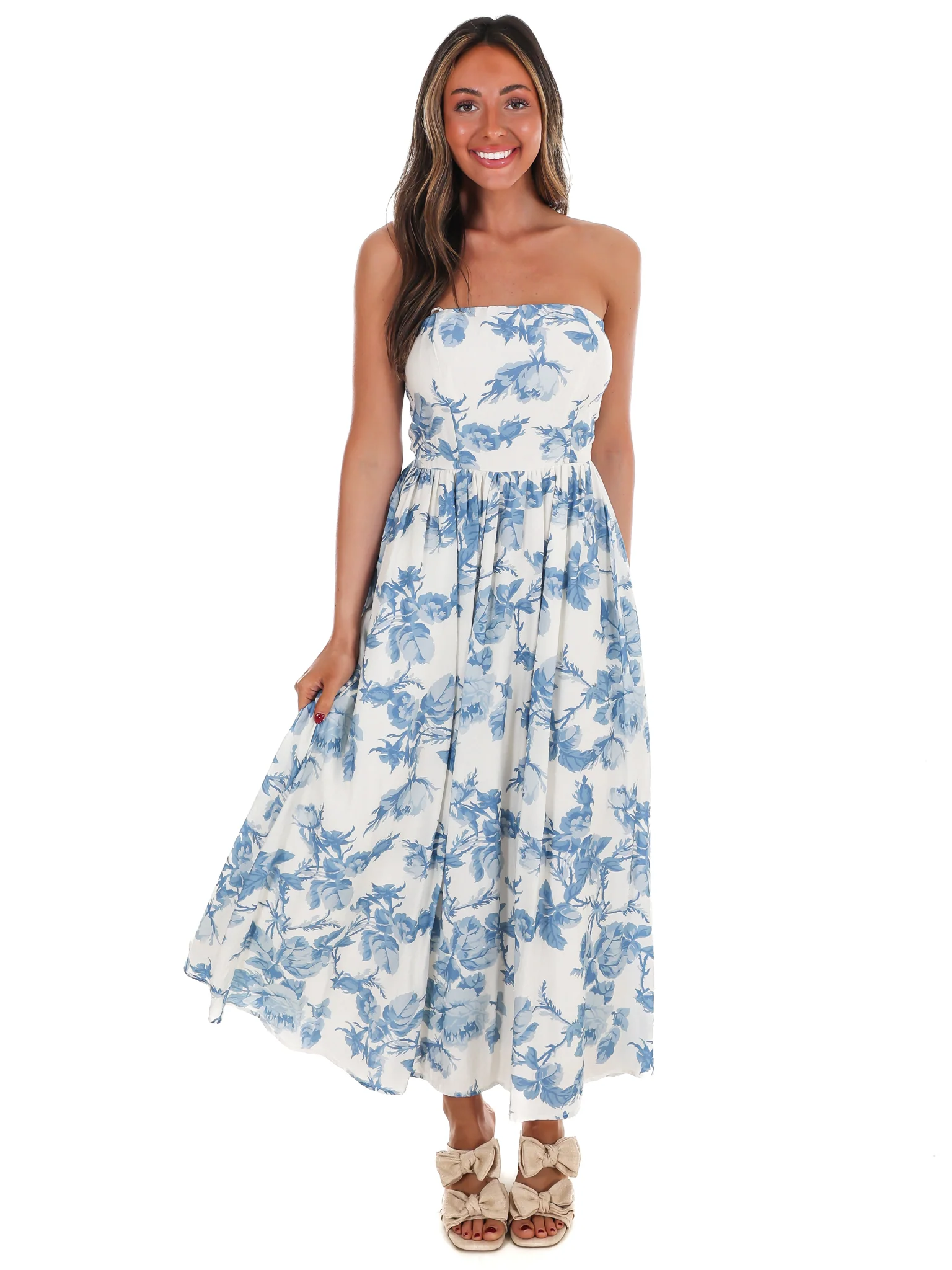 Dreamy Elegance Floral Midi Dress - Image 3