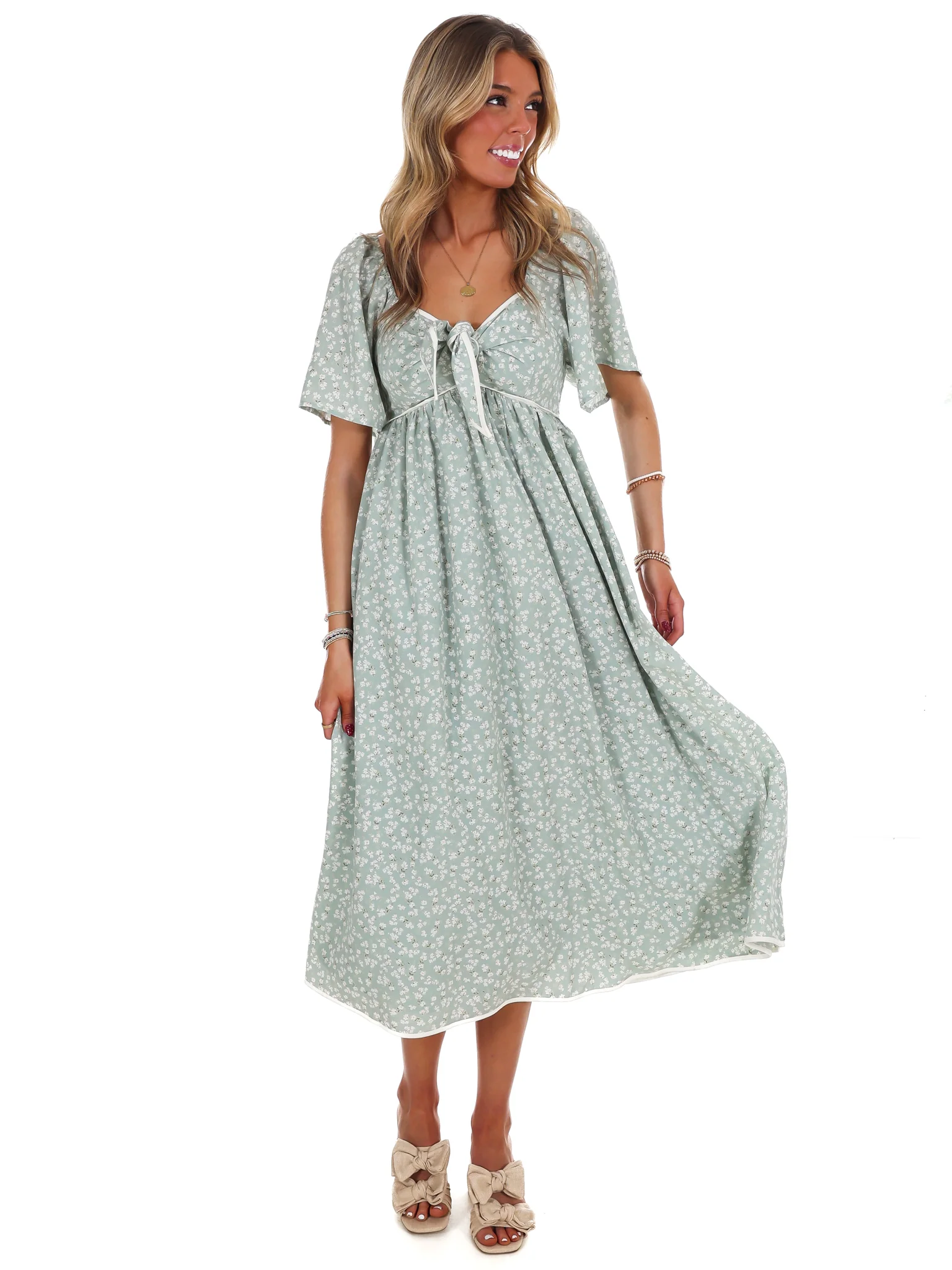 Graceful Floral Flowy Smocked Midi Dress - Image 4