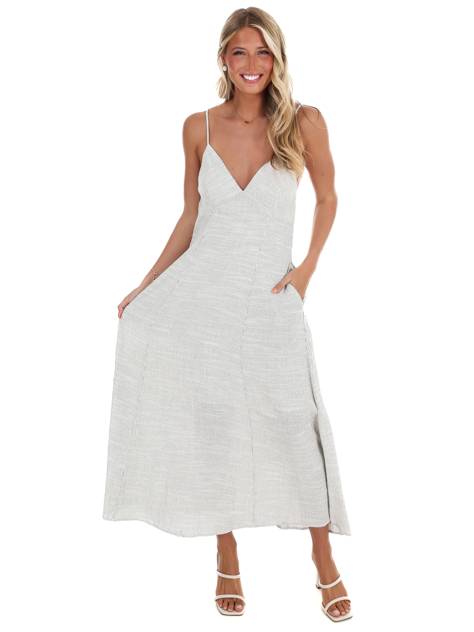 Heaven Passing Through Linen Maxi Dress - Image 3