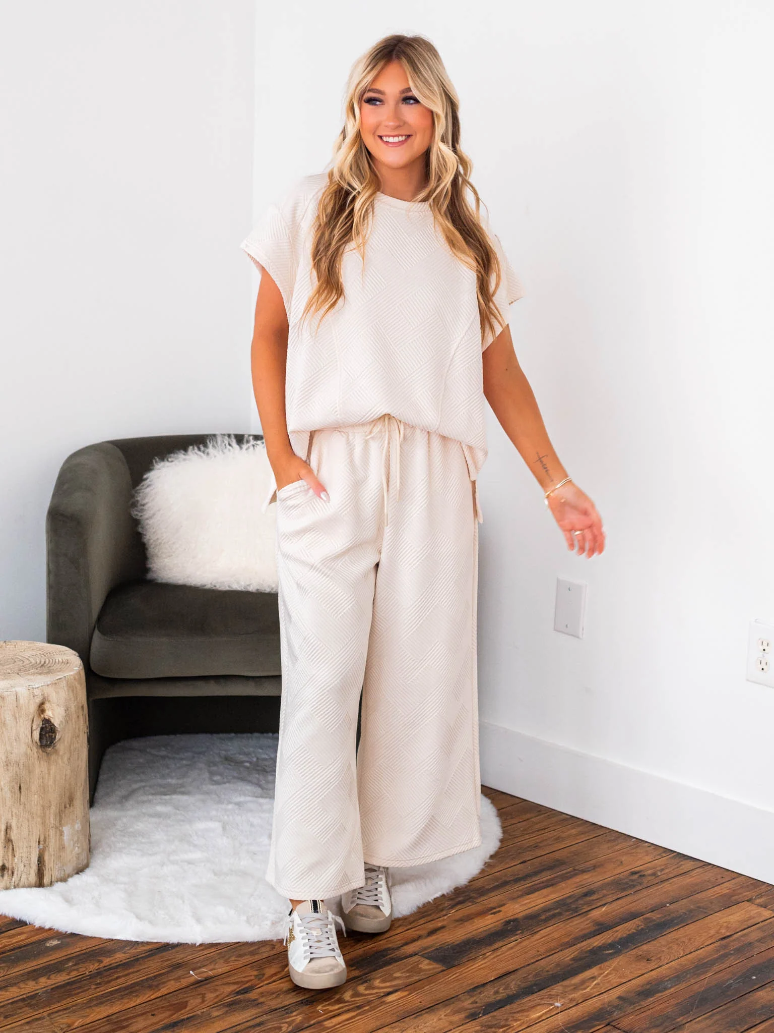 Little Less Lonely Two Piece Set - Image 2