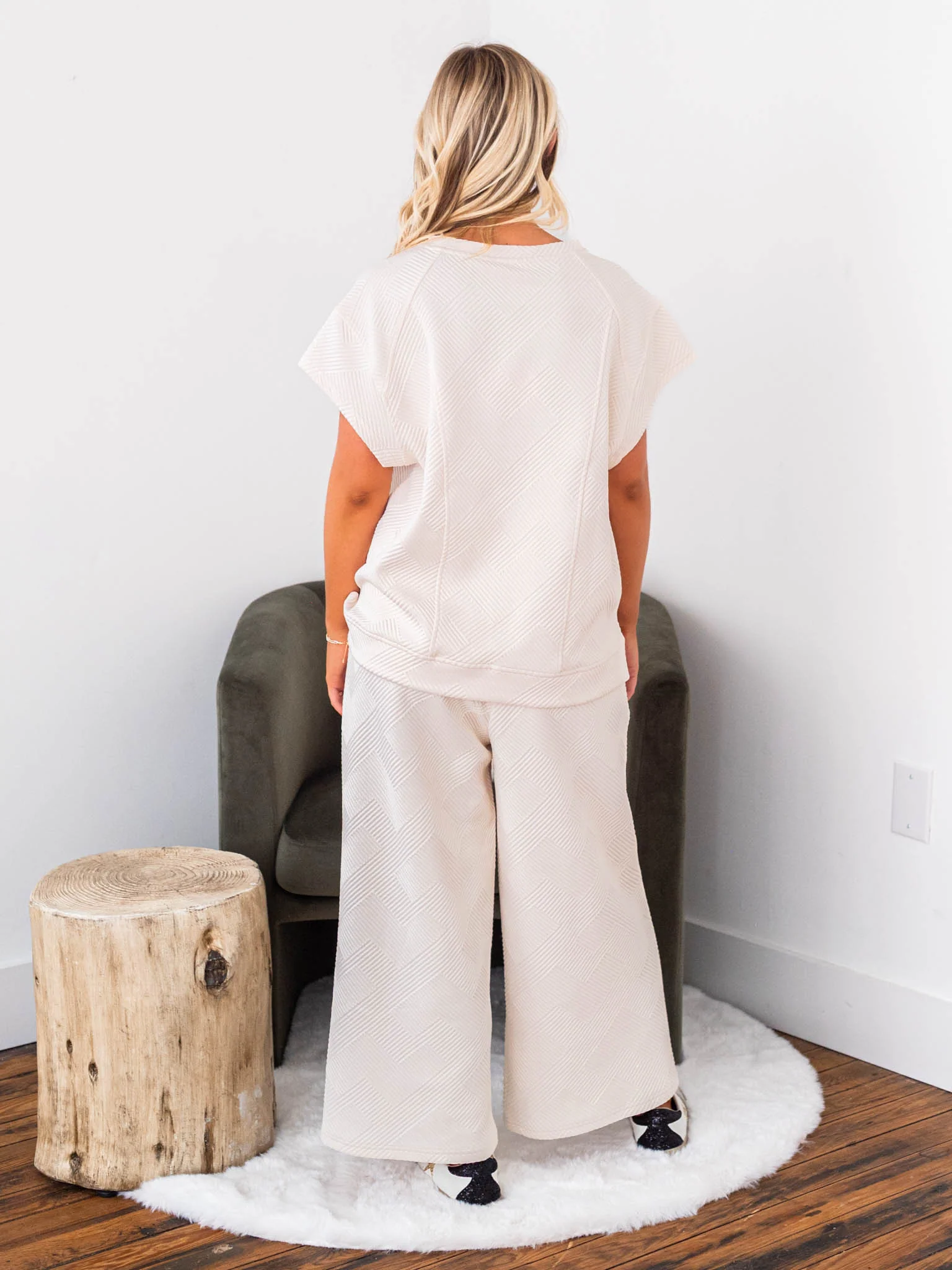 Little Less Lonely Two Piece Set - Image 5