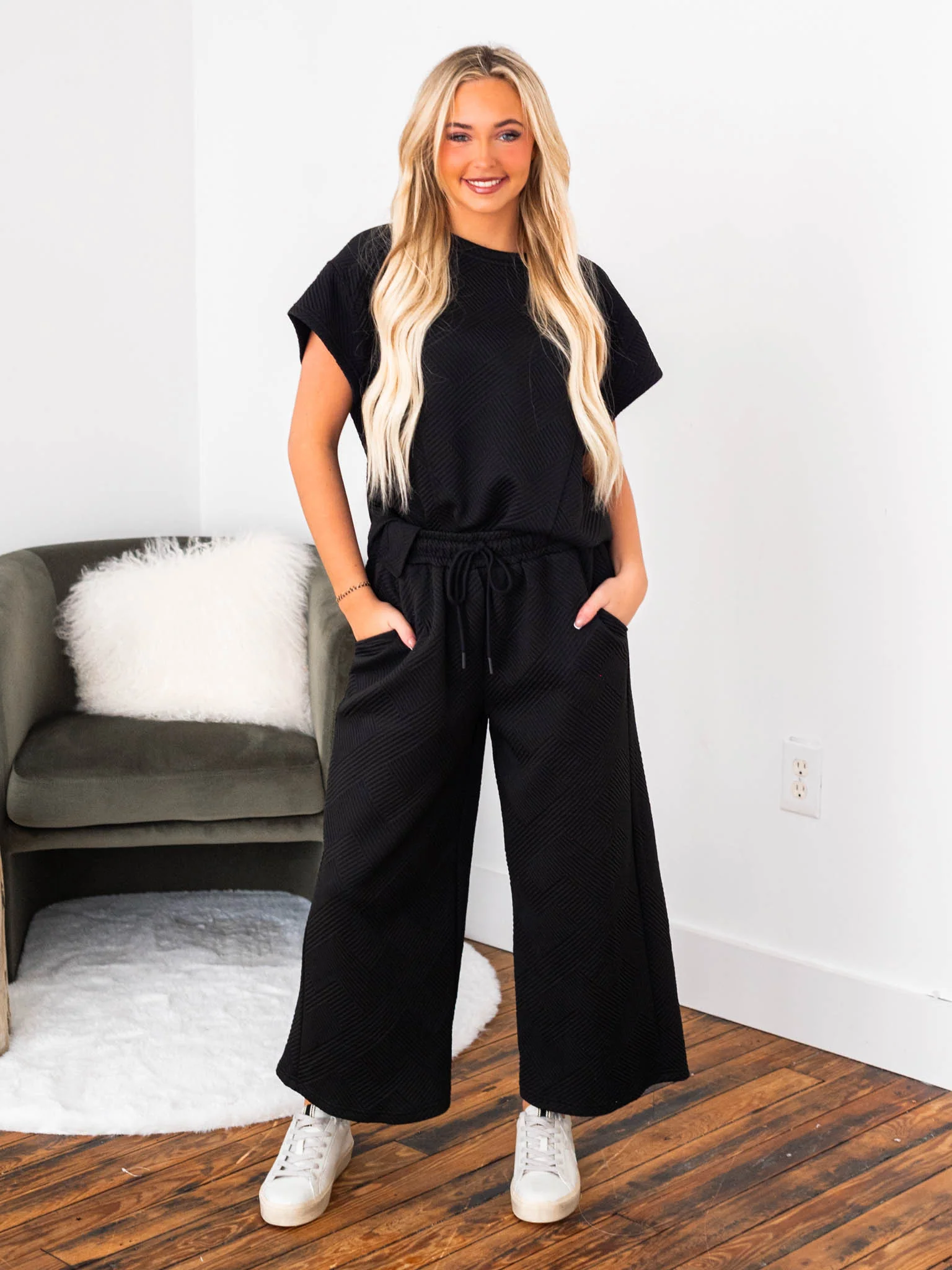Little Less Lonely Two Piece Set - Image 6