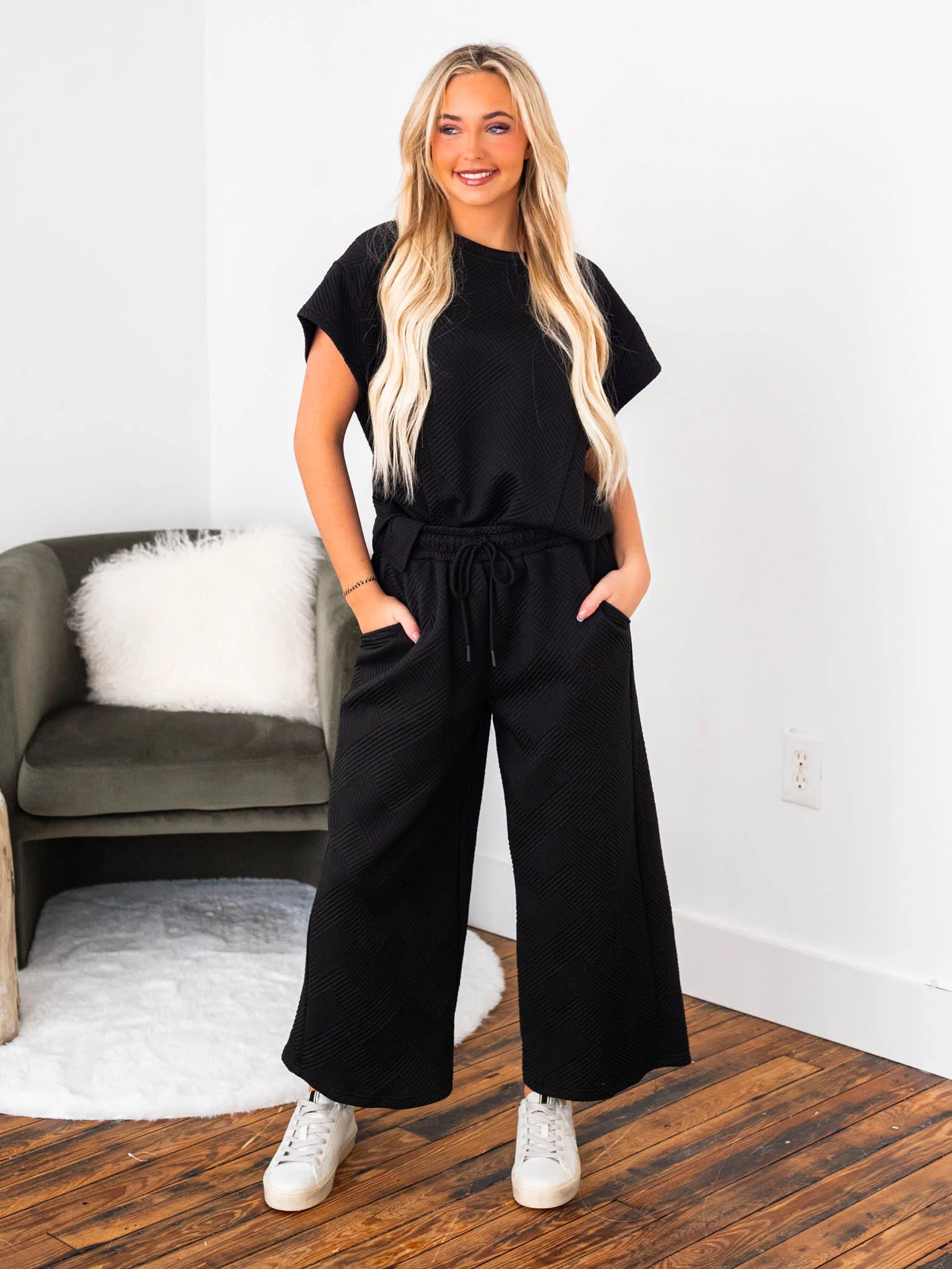 Little Less Lonely Two Piece Set - Image 8