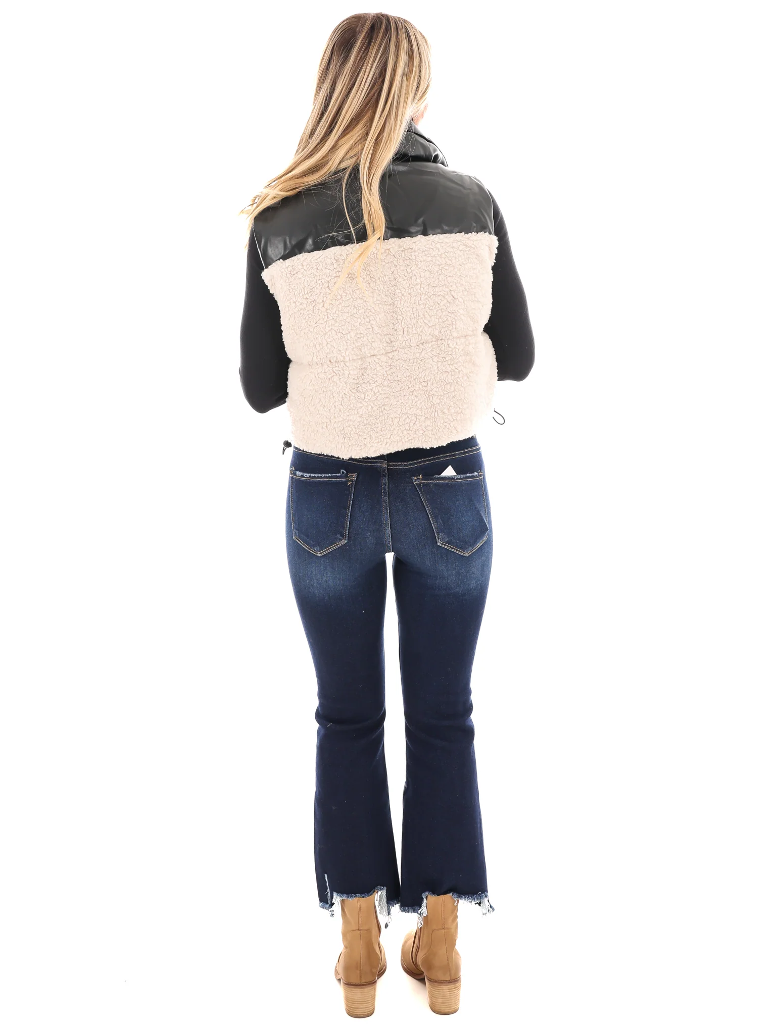 Mountain Edge Puffer Vest - Image 7