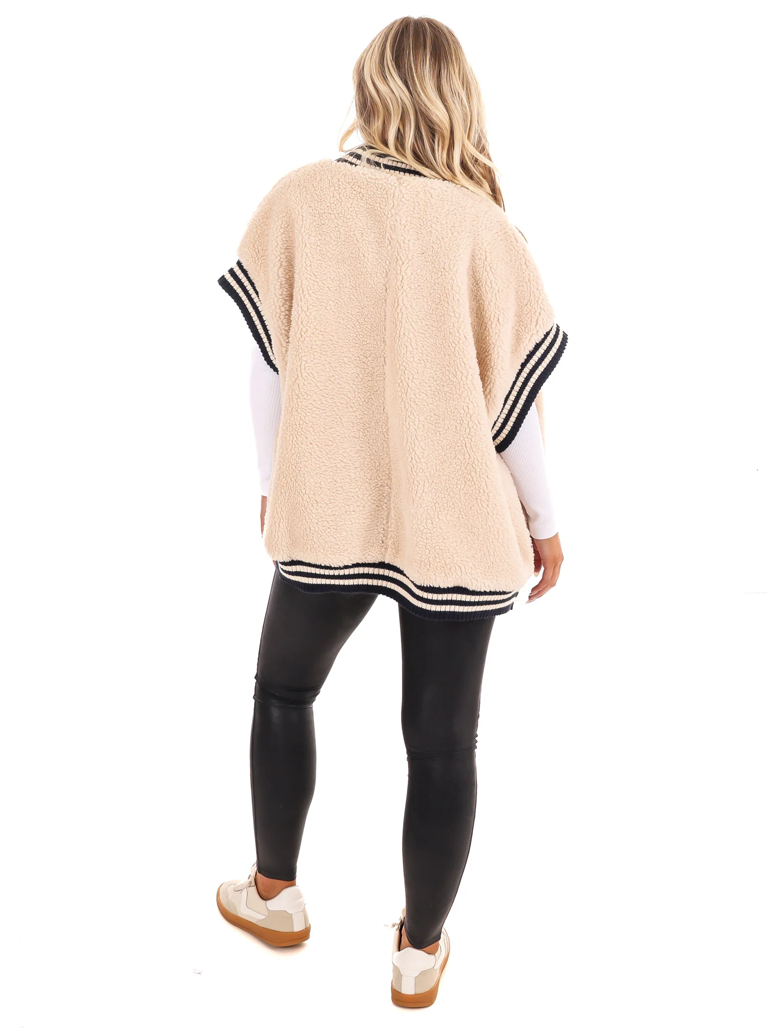 Oversized Comfort Vest - Image 15