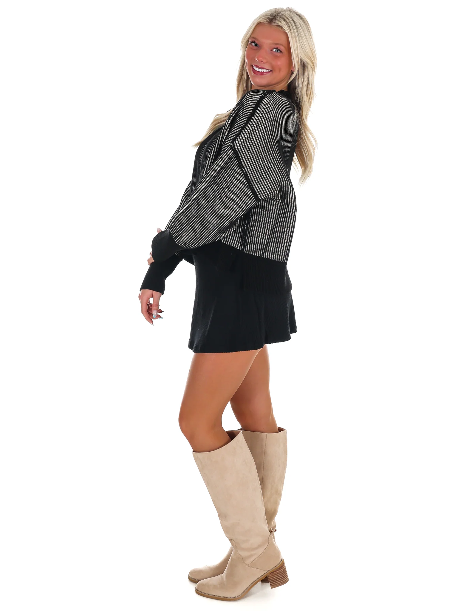 Oversized Two Tone Waist-Length Sweater Doorbuster - Image 37