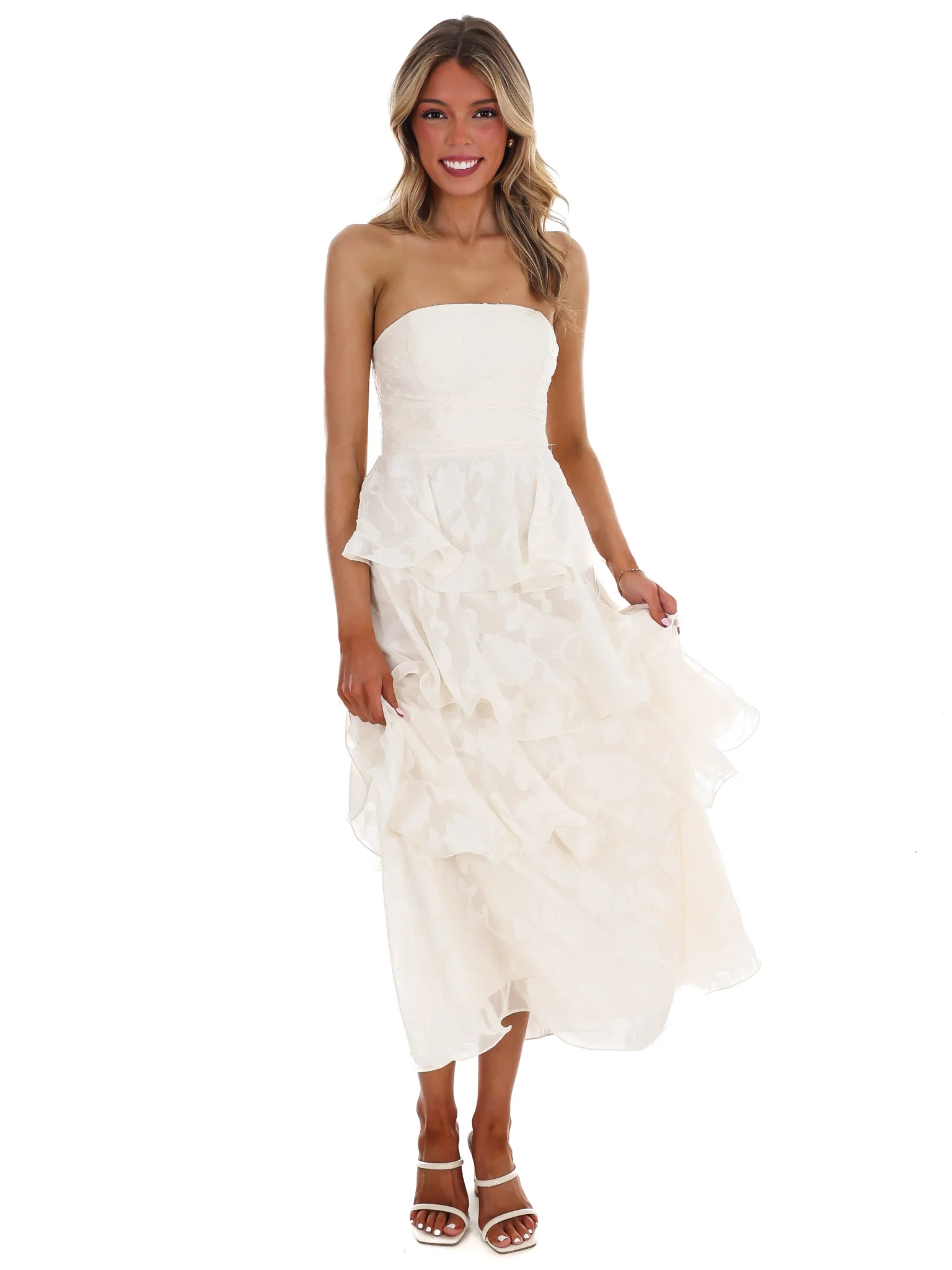 Scenic Style Tiered Maxi Dress - Image 4