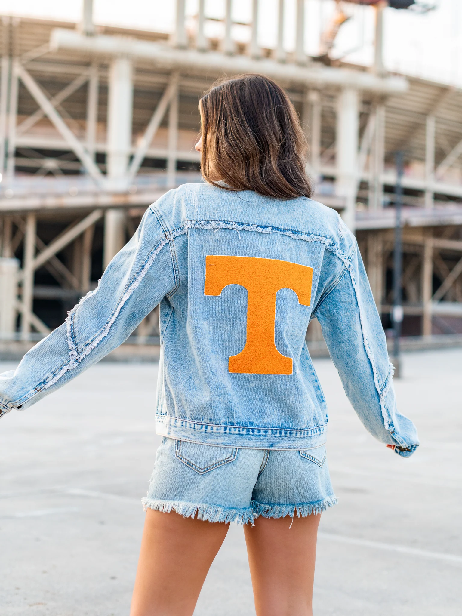 Tennessee Volunteers Tailgate Queen Light Wash Denim Jacket - Image 5