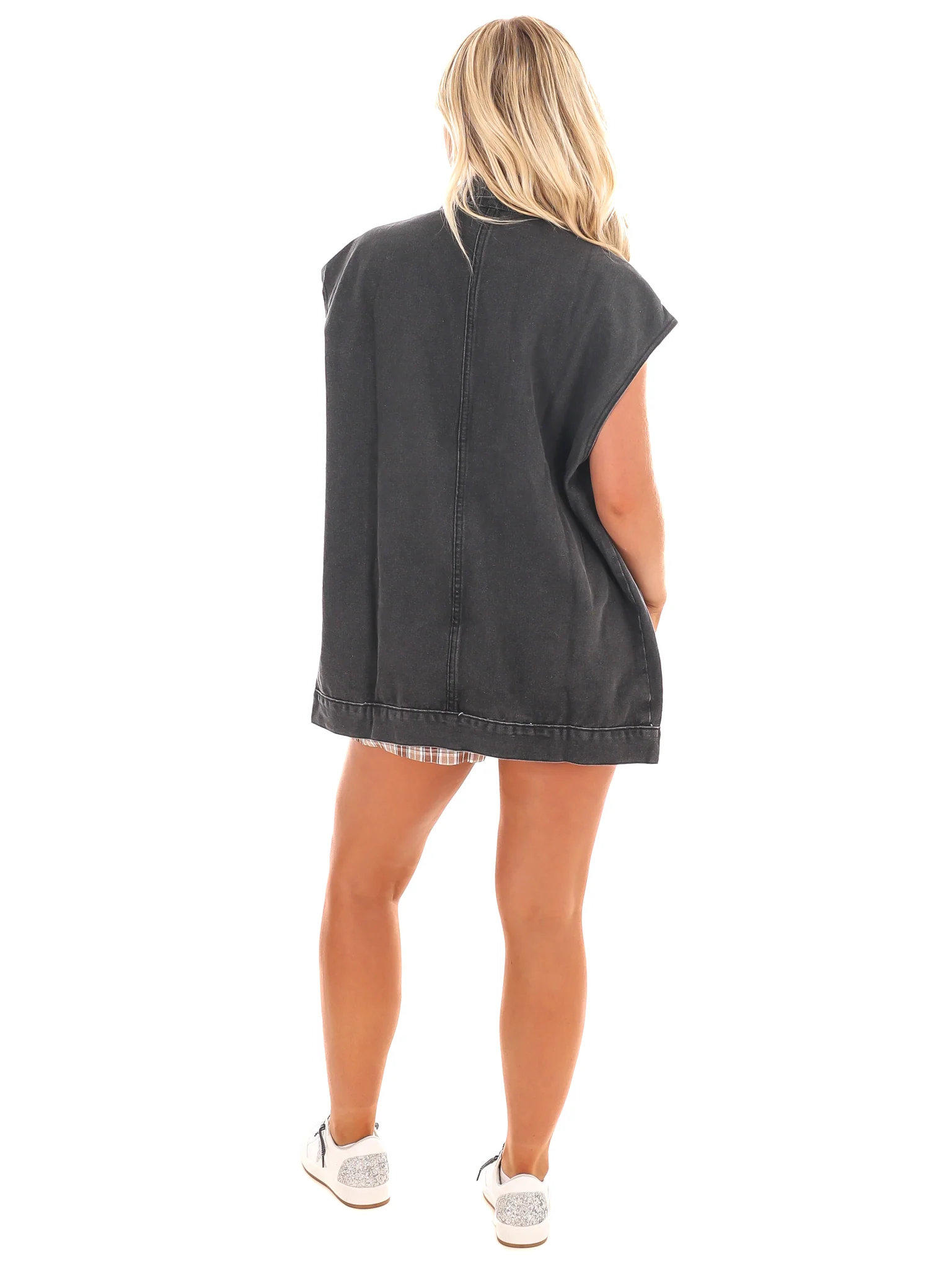 Versatile Vibe Oversized Denim Vest - Image 18