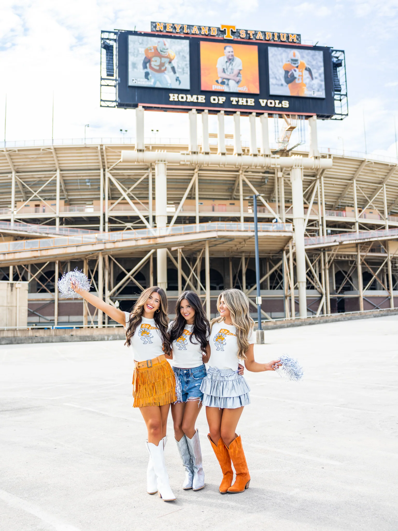 Vols Mascot Flag Micro Cropped Tee - Image 2