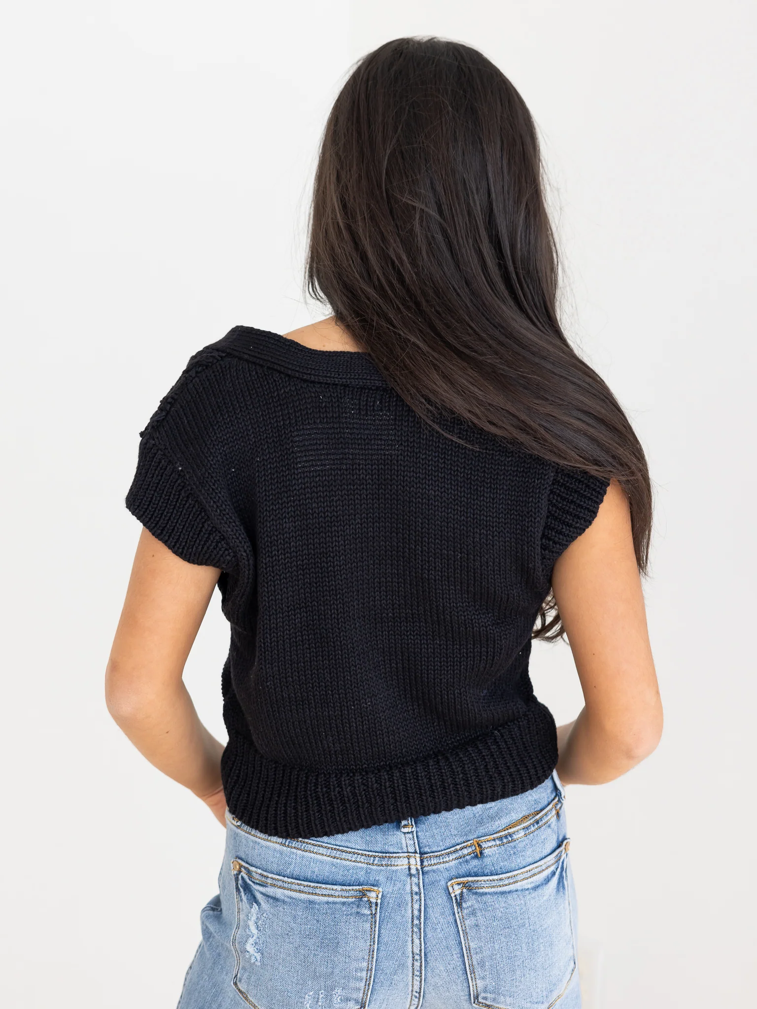 Z Supply Roped In Sweater Vest - Image 9